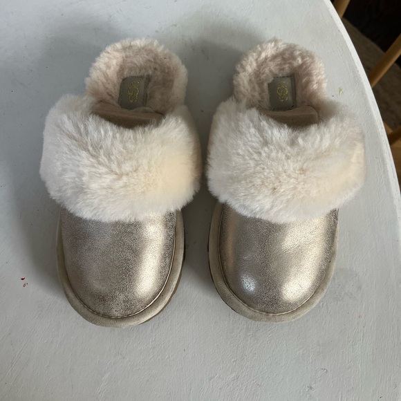 UGG Metallic Shearling Slide Sandals - Picture 2 of 7